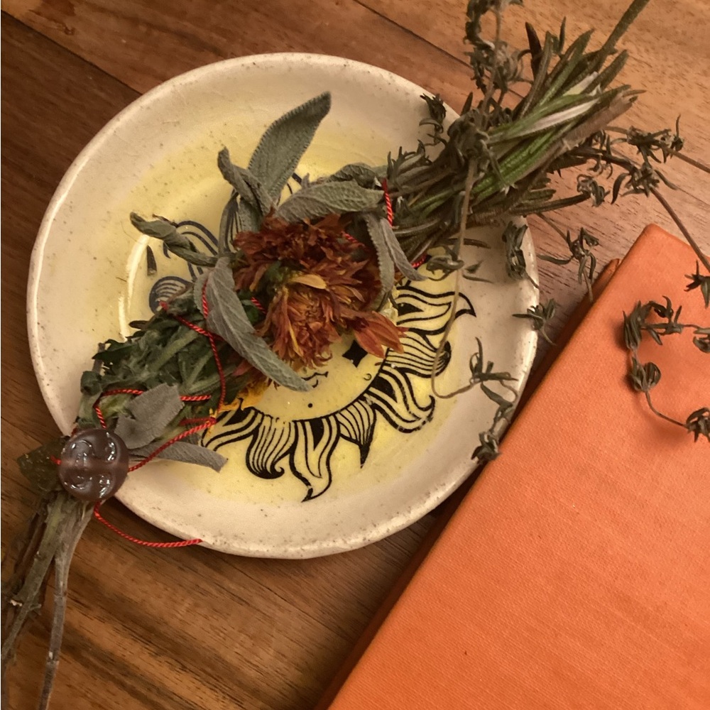 “Reclaiming my thyme” smudge wand rosemary, marigold, sage- cottagecore handmade - Picture 4 of 8